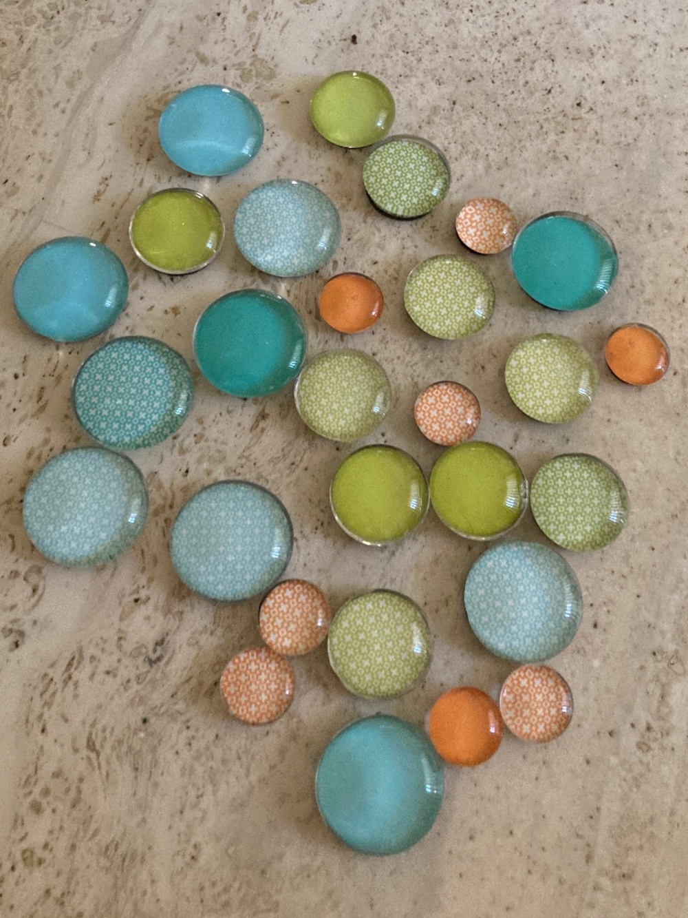 Round Glass Colorful magnets Lot of +25